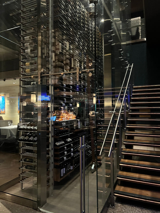 Eddie V's Prime Seafood — High-End Hospitality